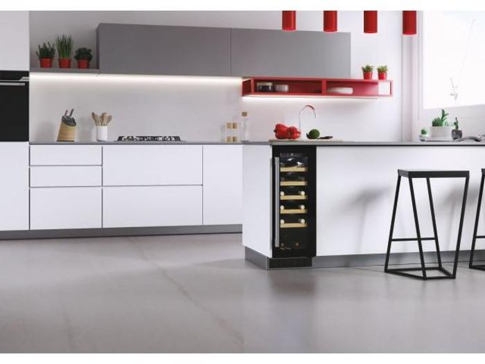 Hoover HWCB 30 UK/N 20 Bottles ( HWCB30 ) Wine Cooler Black Built In Kitchens Appliances